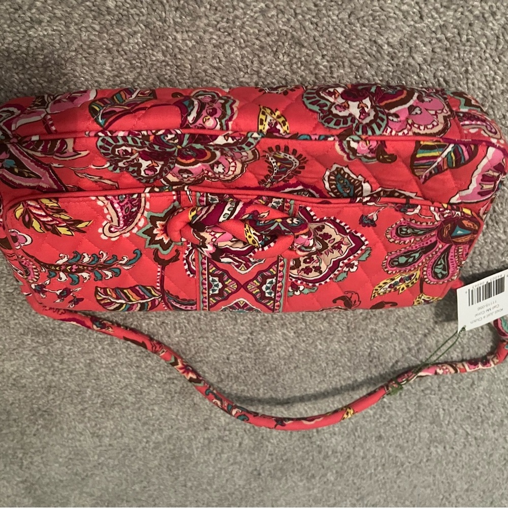 NWT Vera Bradley Knot just a clutch bag. call me coral - Picture 4 of 7